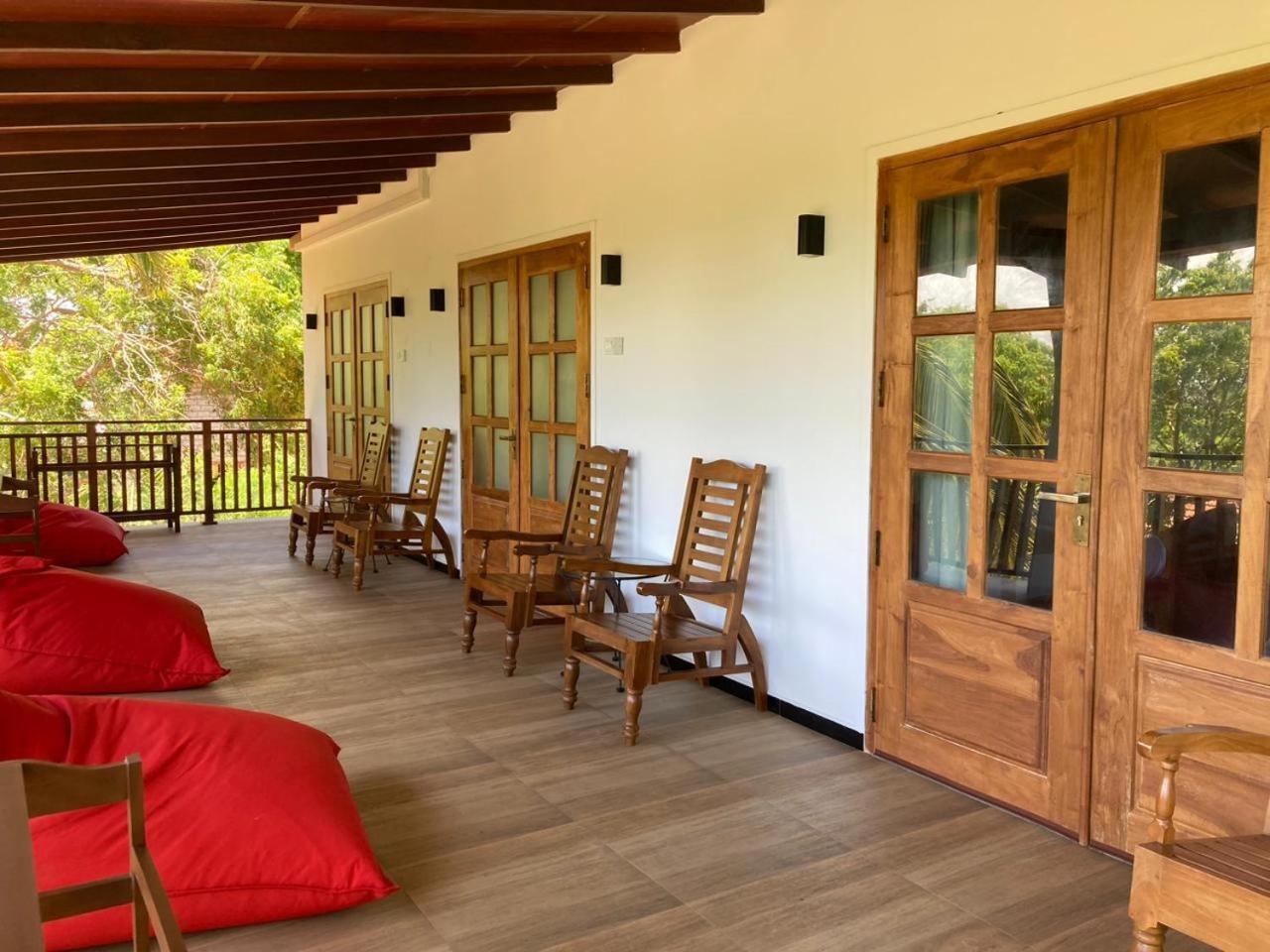 Kirinda Paradise Yala Luaran gambar