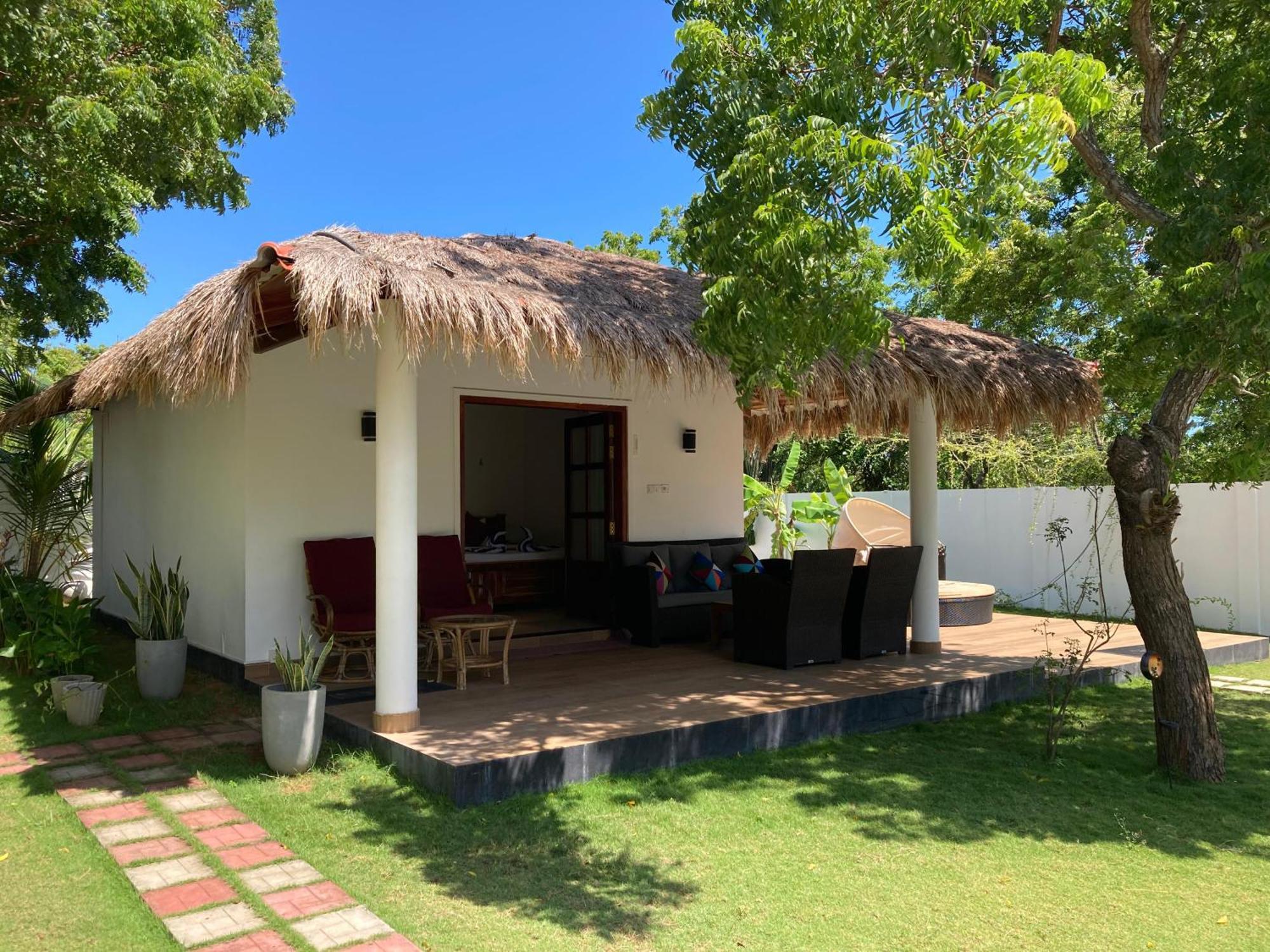 Kirinda Paradise Yala Luaran gambar