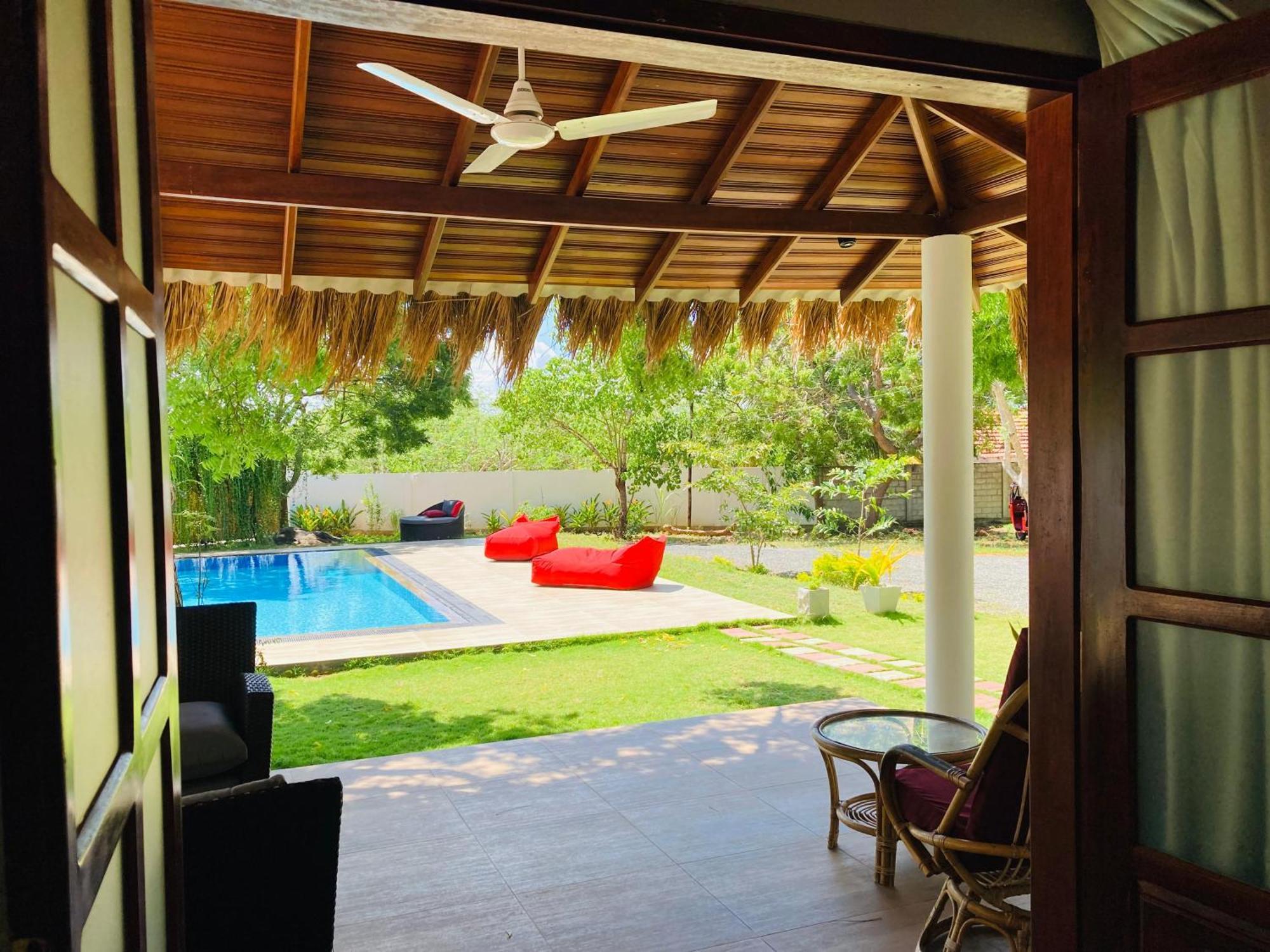 Kirinda Paradise Yala Luaran gambar