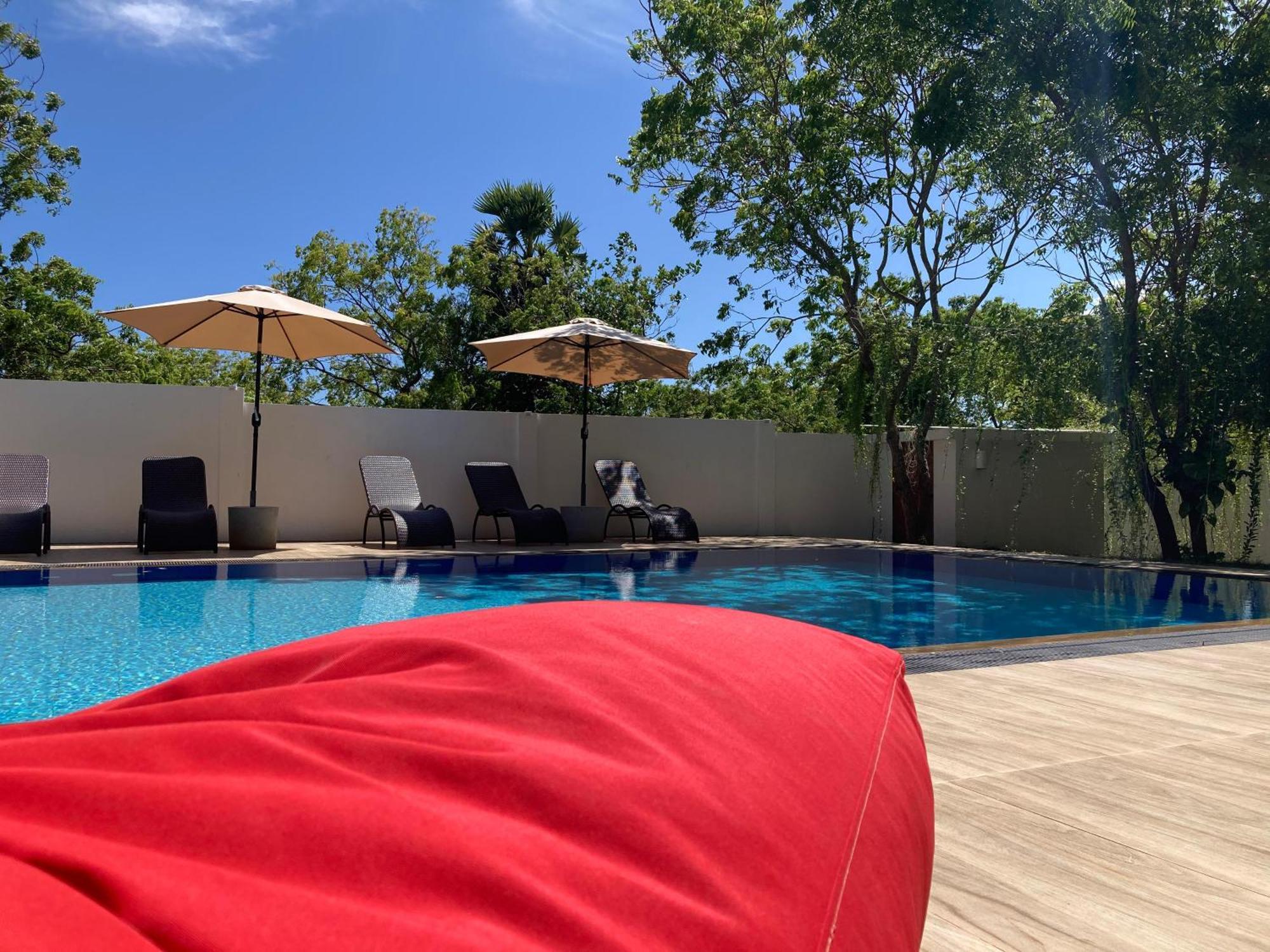 Kirinda Paradise Yala Luaran gambar